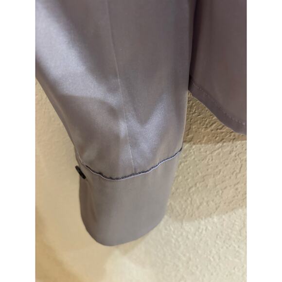 LInda Allard Ellen Tracy silver gray/ shimmery silk blouse size 8 wide cuffs - Picture 5 of 7